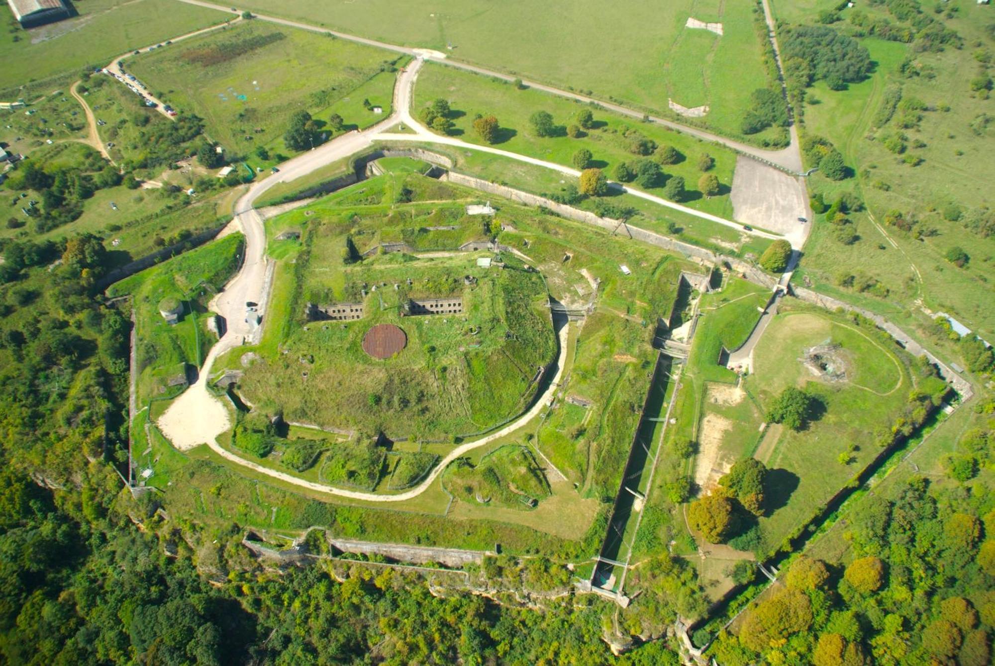 Auberge Du Fort Pelissier Pont-Saint-Vincent 外观 照片